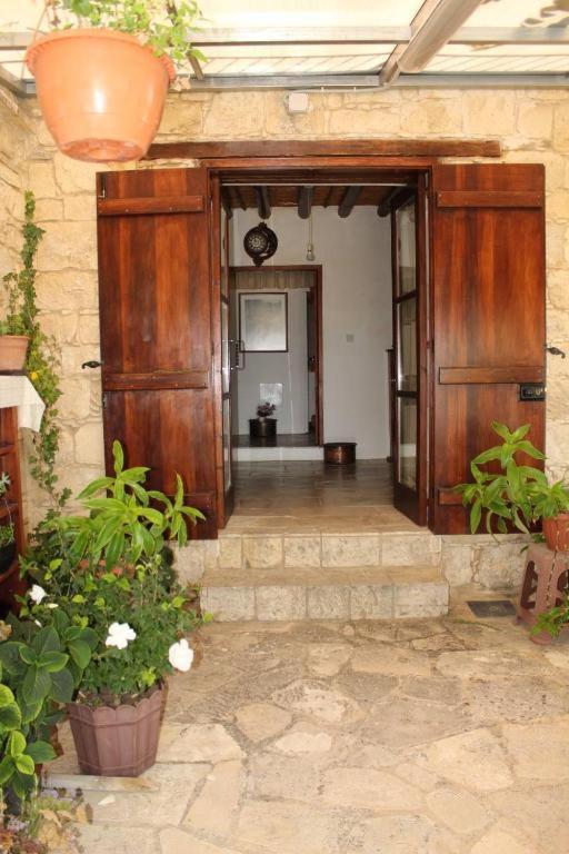Georgia'S House Fyti Exterior foto